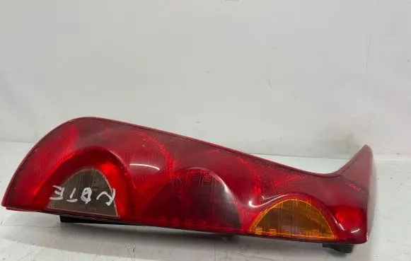 Nissan Note (E11) Rear/tail lights