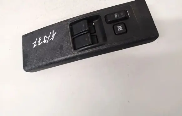 Toyota Corolla Verso AR10 Electric window control switch 54355669d 74232-0f020