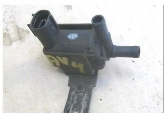 Toyota RAV 4 (XA20) Air pressure sensor