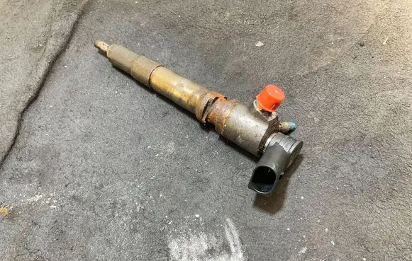 Ford Transit Fuel injector JB3Q9K546AA