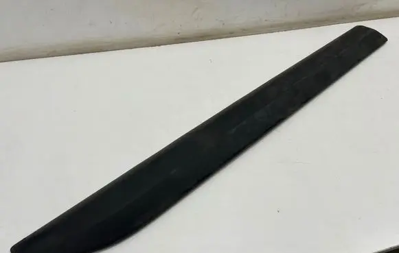 Opel Vivaro Front door trim (molding) 9808680677