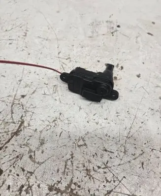 Audi A4 S4 B9 Fuel tank cap lock motor 8V0862153A