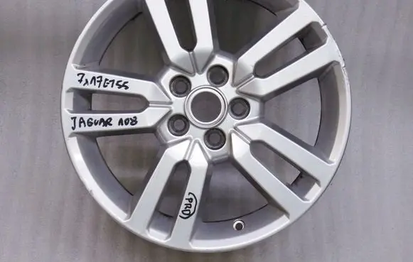 Jaguar X-Type R17 alloy rim 