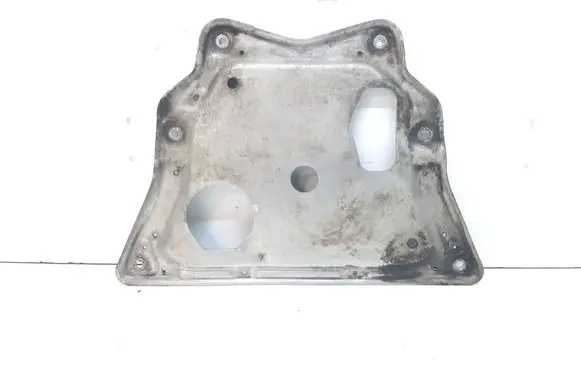 BMW X6 M Engine splash shield/under tray 6777535