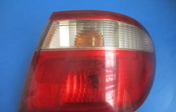 Nissan Almera Tino Rear/tail lights