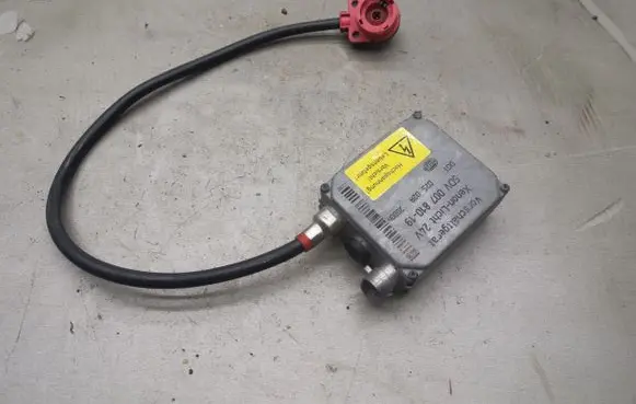 Mercedes-Benz Sprinter W901 W902 W903 W904 Headlight ballast module Xenon 5DV00781019 5DV007810