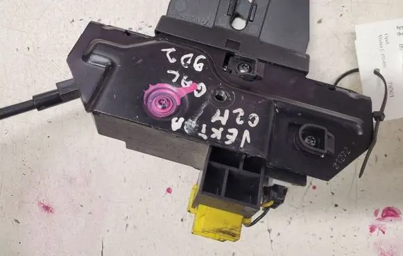 Opel Vectra C Tailgate/trunk/boot lock/catch/latch 09180104