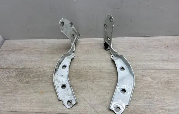 Porsche Cayenne (92A) Engine bonnet/hood hinges 7P5823302E 7P5823301E 95851130110