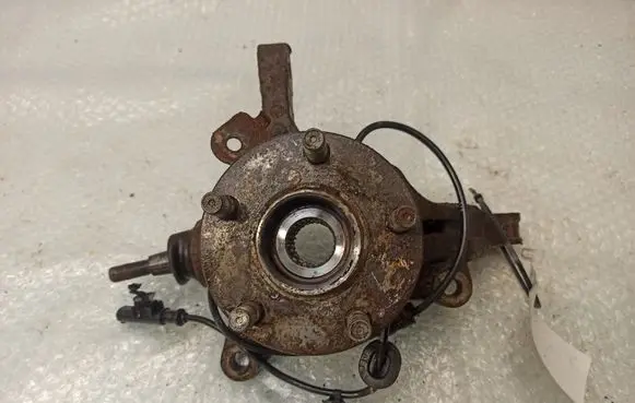 Subaru Legacy Front wheel hub