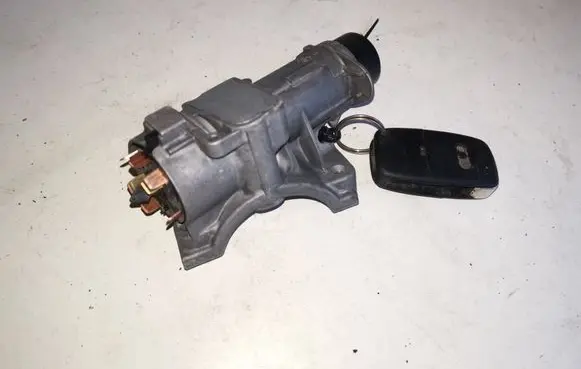 Audi A4 S4 B5 8D Ignition lock 4B0905851A