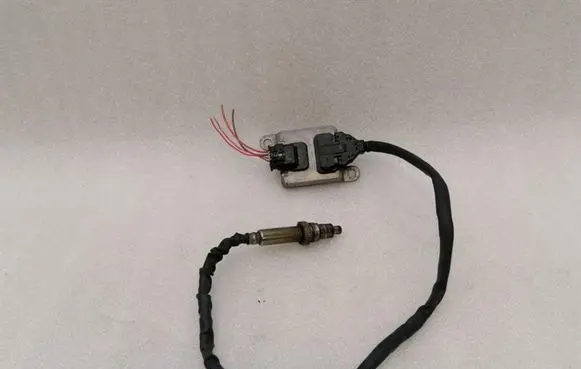 Mercedes-Benz GLS X166 Lambda probe sensor A0009059703