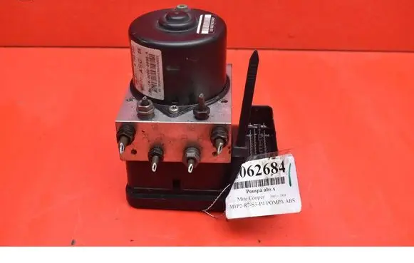 Mini One - Cooper R50 - 53 ABS Pump 6765284