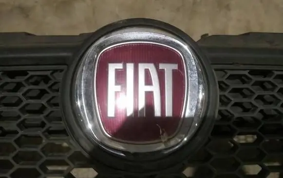 Fiat Doblo Manufacturer badge logo/emblem 