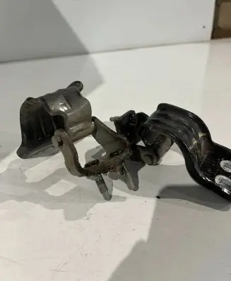 Volkswagen PASSAT B6 Tailgate/trunk/boot hinge