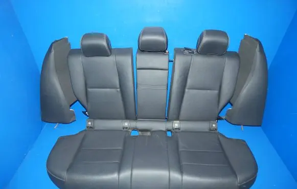 Mercedes-Benz C W205 Second row seats 