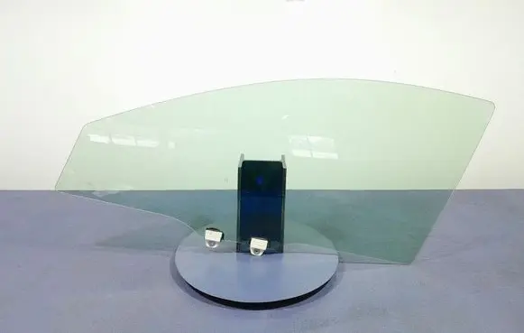 Honda HR-V Front door window glass four-door