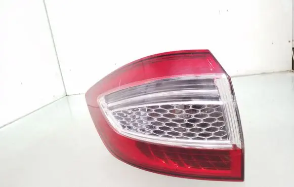 Ford Mondeo MK IV Rear/tail lights BS7113405B