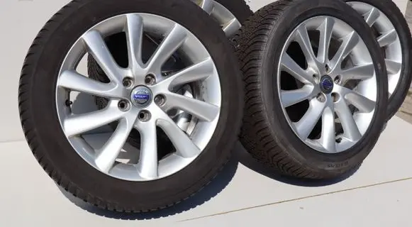 Volvo V60 R17 alloy rim 31400794