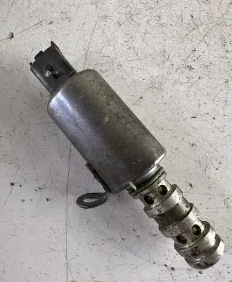 Peugeot 308 Camshaft vanos timing valve V76042928002