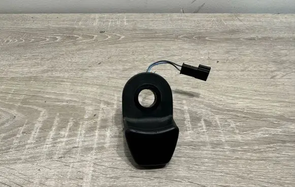 BMW 3 E90 E91 Tailgate glass/window release handle 9200673 59845510