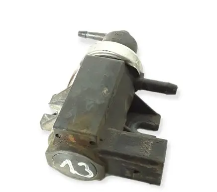 Volkswagen Golf IV Turbo solenoid valve 1j0906627