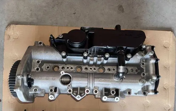 Iveco Daily 6th gen Rocker cam cover 5802797714