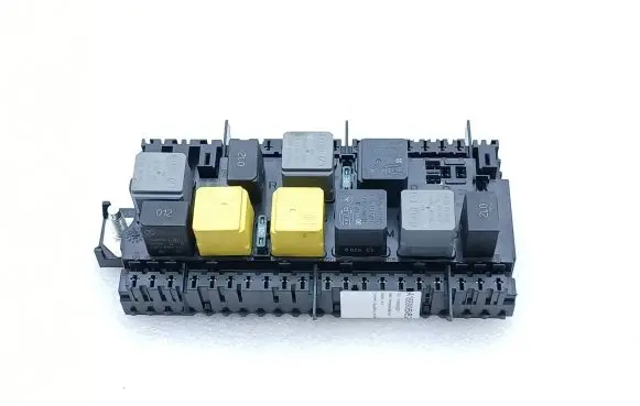 Mercedes-Benz GLE (W166 - C292) Fuse module A1669068201