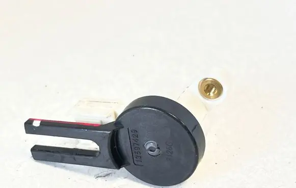 Opel Mokka X Brake pedal sensor switch 03597429
