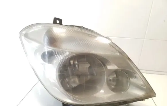 Mercedes-Benz Sprinter W906 Headlight/headlamp 24738200