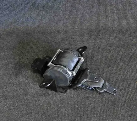 Nissan Qashqai Middle seatbelt (rear) 88854JD000