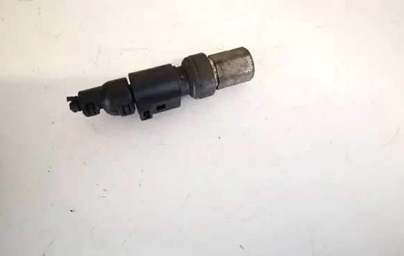 Volkswagen Golf IV Air conditioning (A/C) pressure sensor 