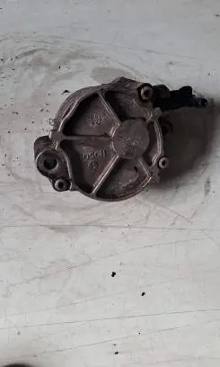 Peugeot 307 Vacuum pump D1561A