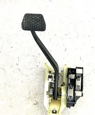 BMW X6 F16 Brake pedal 6791900