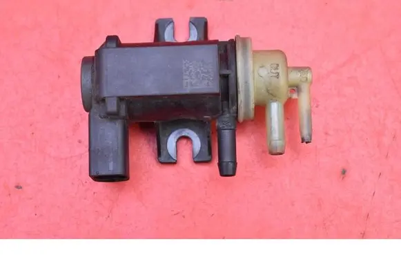Volkswagen Cross Polo Vacuum valve 1K0906627B