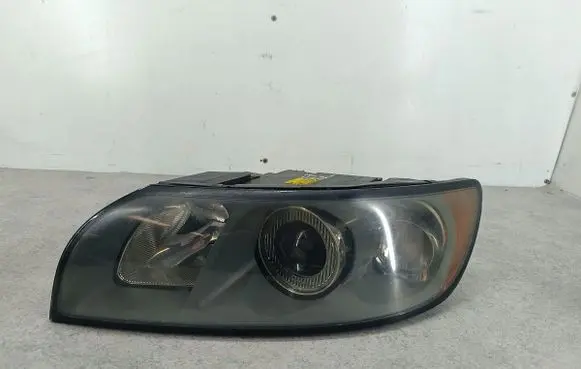 Volvo V50 Headlight/headlamp