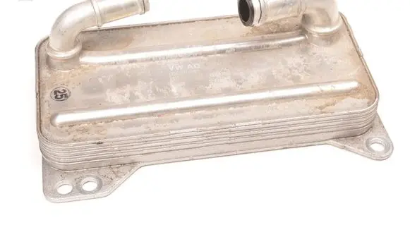 Volkswagen Tiguan Engine oil radiator 0GC317019F