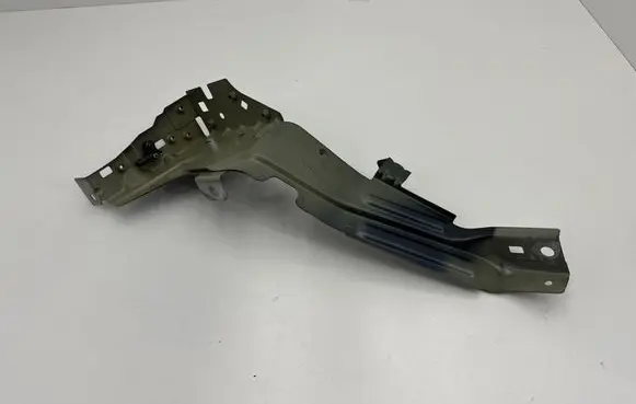 Volvo XC40 Headlight/headlamp mounting bracket 31457752