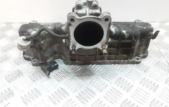 Toyota Avensis T250 Intake manifold 171110R0010