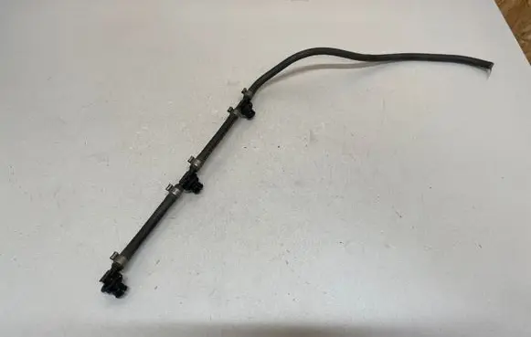 Mercedes-Benz E W211 Fuel return line/hose A6420700200