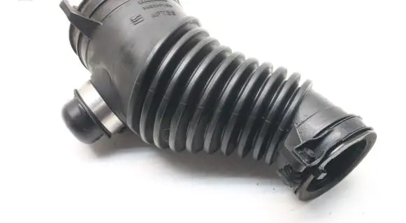 Honda CR-V Air intake hose/pipe