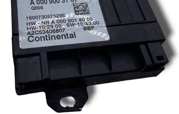 Mercedes-Benz A W176 Central body control module A3224 A0009003101