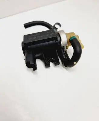 Citroen C4 II Turbo solenoid valve 9672875080 70163302
