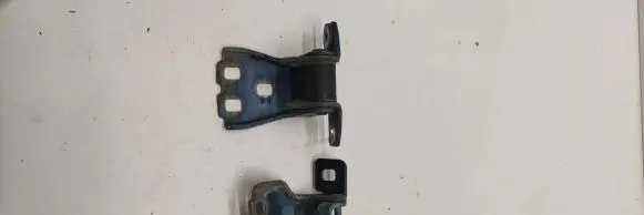 Jeep Grand Cherokee (WK) Front door lower hinge 55394220aa