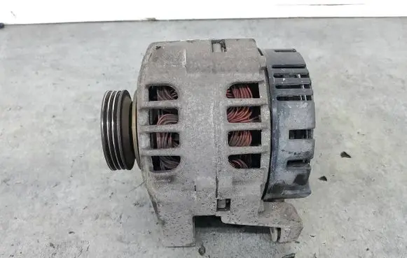 Renault Clio II Generator/alternator 7700437090