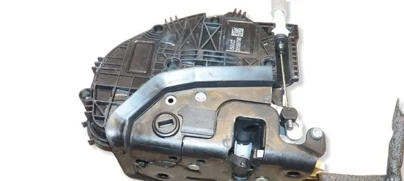 Audi A3 S3 8V Front door lock 8X1837015D