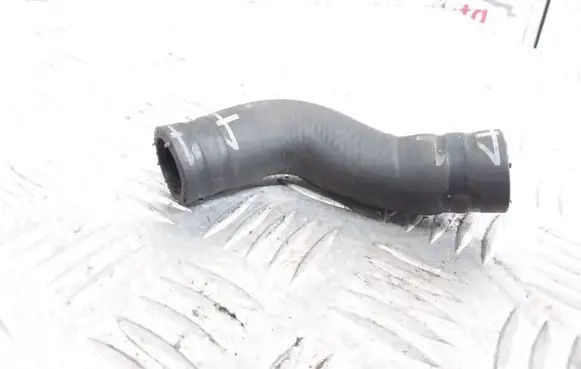 Volkswagen Touareg I Engine coolant pipe/hose 7L0819362