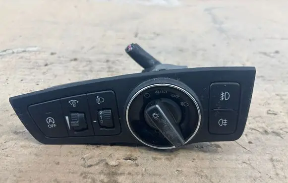 Hyundai i40 Light switch 933003Z970 1801150028 3D9105100A