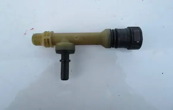 Volvo V60 Brake vacuum hose/pipe 31338581
