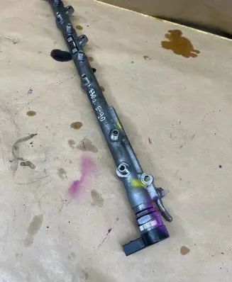 BMW 3 E90 E91 Fuel main line pipe 779961002 0445216023