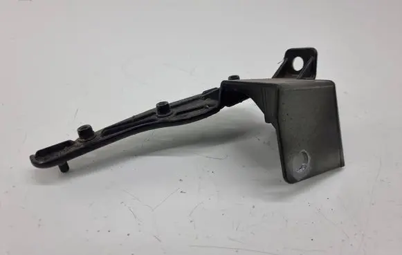 Jaguar F-Pace Fender mounting bracket HK8316291BC